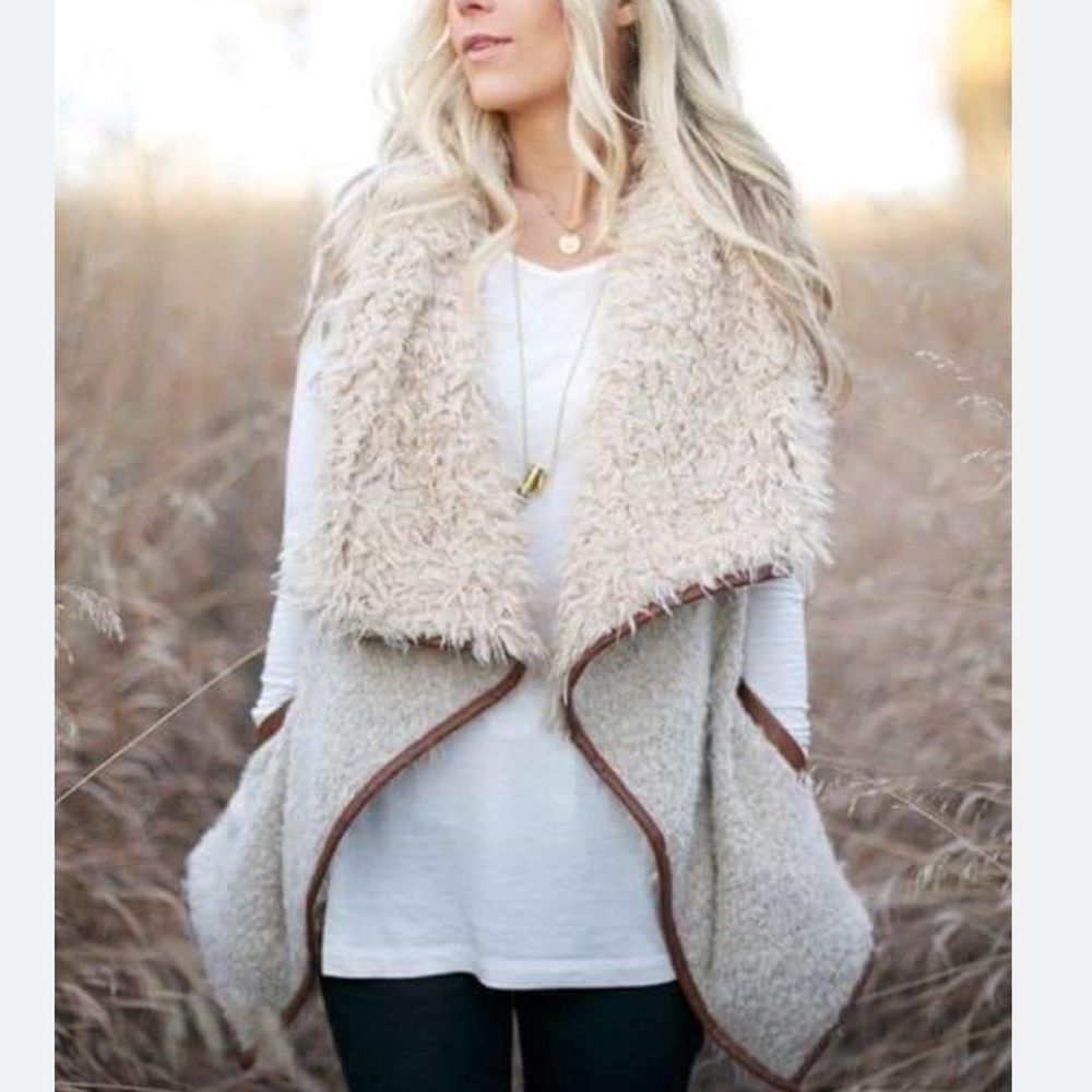 Love Tree Sherpa Lined Vest Small
